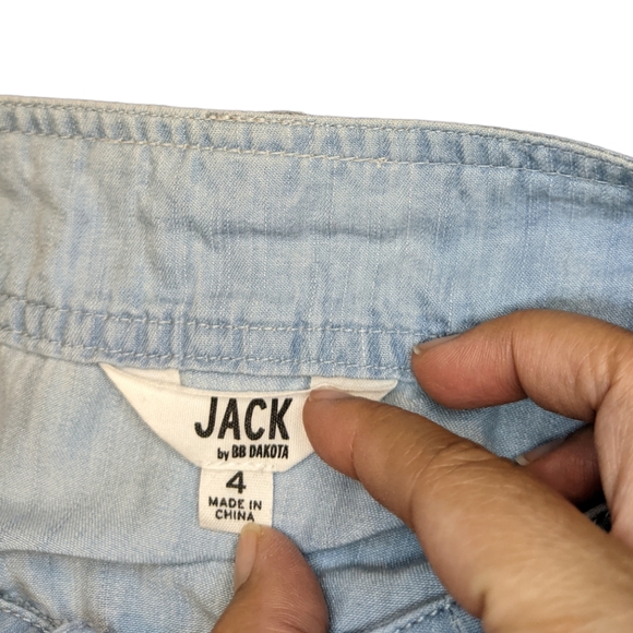 3/$25 Jack by BB Dakota Light Blue Cotton/Tencel Chambray Buttoned Skirt US 4 - Picture 6 of 7